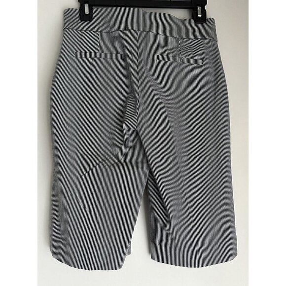 Liz Claiborne Women’s Size Small Black White Stripe Bermuda Shorts Gold Buttons - Picture 2 of 6
